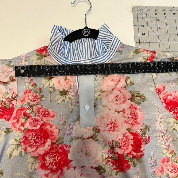 Blue, Pink & White Floral Bubble Sleeve Top Blouse (S) VERY CUTE! - Picture 6 of 10